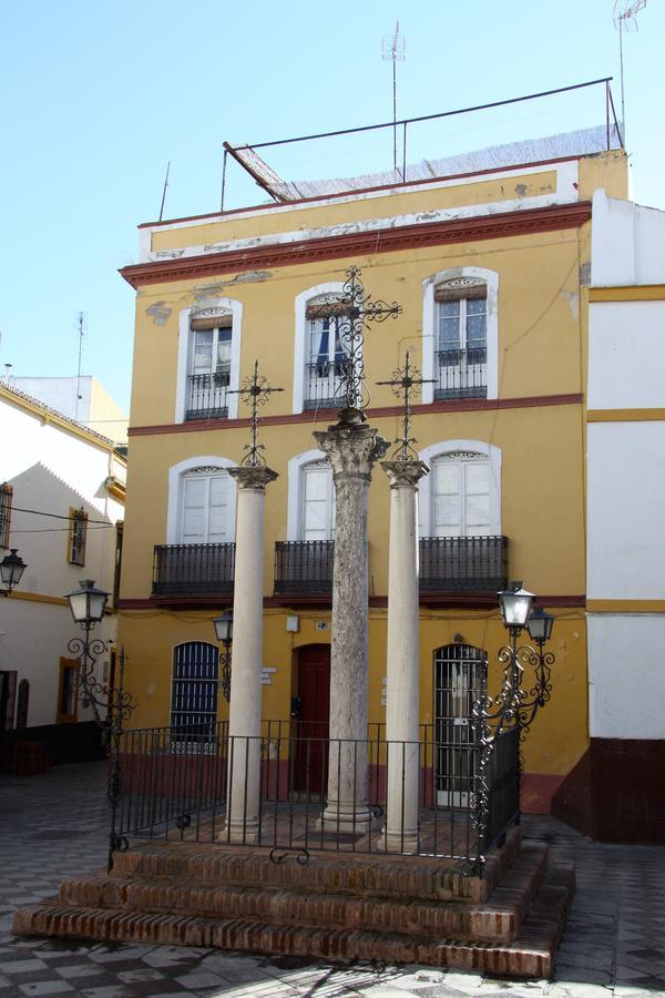 Hotel Patio De Las Cruces Seville Exterior photo